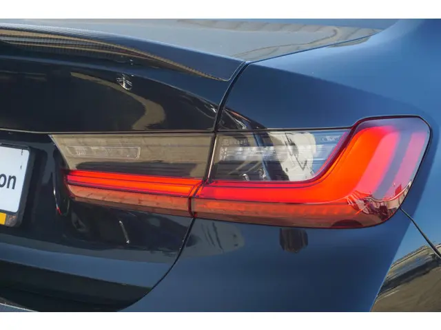 BMW 3 Serie Sedan 320e 2025 Hybride Benzine 34