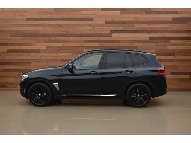 BMW iX3 High Executive 80 kWh 2021 Elektrisch 2