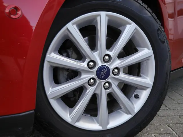 Ford Focus Wagon 1.0 First Edition 2015 Benzine 36