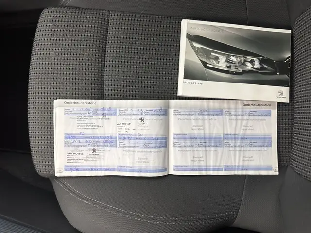 Peugeot 508 1.6 e-THP Première 2015 Benzine 29