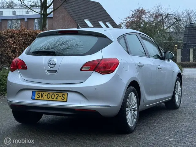 Opel Astra 1.4 Turbo 150PK/NAVI/PDC/DO/NWE APK 2014 Benzine 17