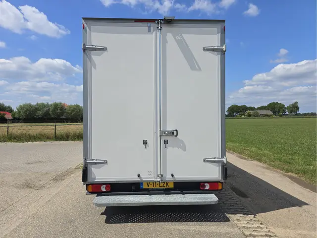 Renault Master T35 2.3 dCi Lowliner 2023 Diesel 4
