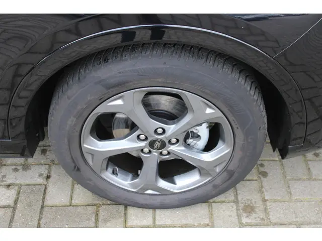 Ford Kuga 2.5 FHEV ST-Line 2025 Hybride Benzine 20