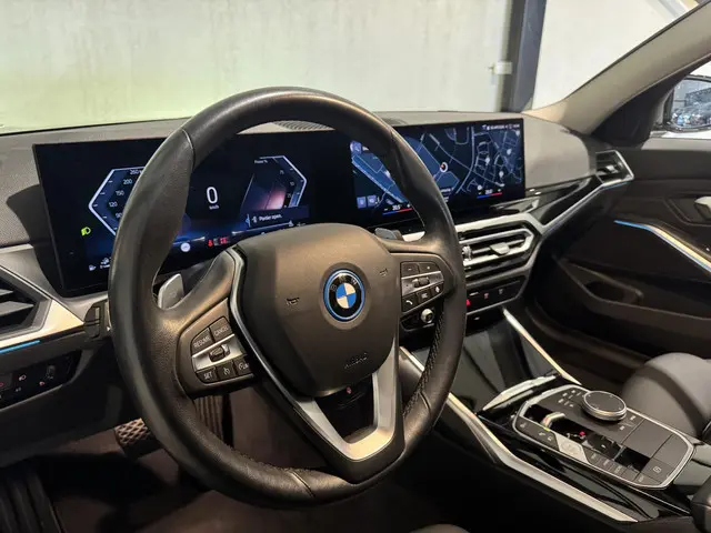 BMW 3 Serie Touring 320e 2022 Hybride Benzine 9