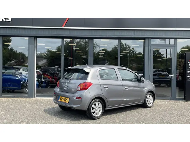 Mitsubishi Space Star 1.0 Cool+ 2019 Benzine 2