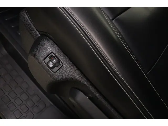 Peugeot Expert 2.0 BlueHDI Standard Sport 2021 Diesel 19