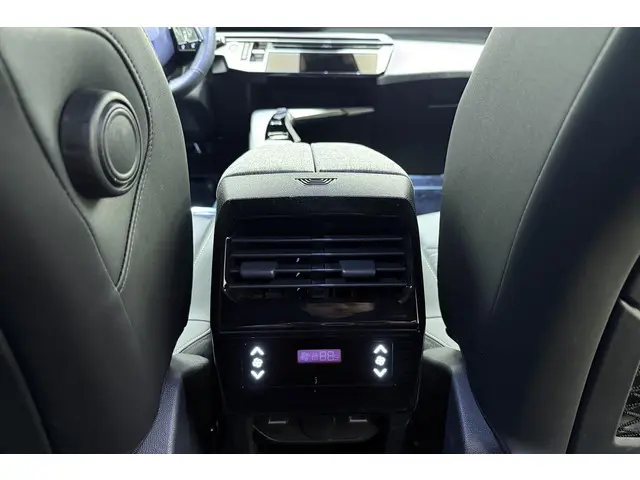 Peugeot 5008 1.2 Hybrid 145 GT 2025 Hybride Benzine 18