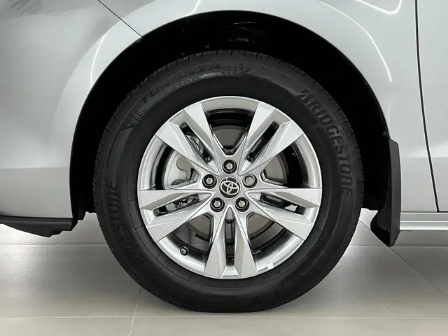 Toyota Sienna 2.5 Hybrid Luxe XLE 2022 Hybride Benzine 22