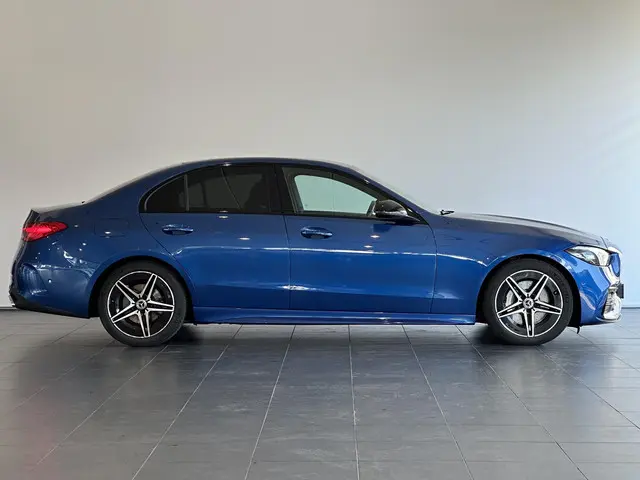Mercedes-Benz C-Klasse 180 AMG Line 2022 Benzine 20