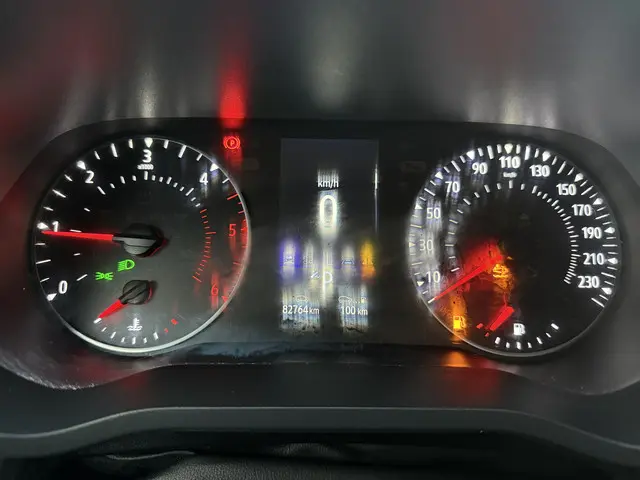 Renault Trafic 2.0 DCI 150PK 2024 Diesel 32