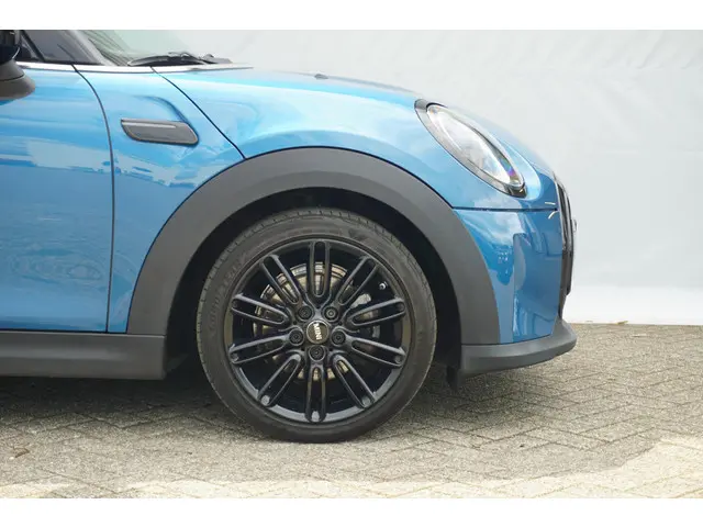 MINI 5-Deurs Cooper Classic 2021 Benzine 4