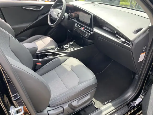 Kia Niro 1.6 GDi Hybrid DynamicLine 2023 Hybride Benzine 2