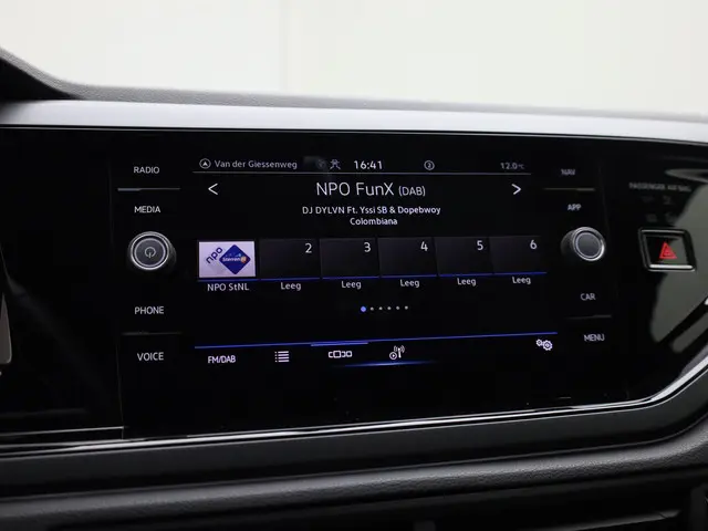 Volkswagen Polo 1.0 TSI 95pk R-Line 2023 Benzine 34