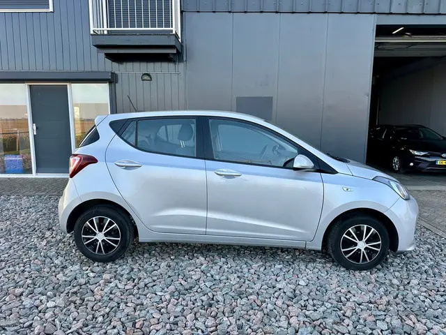 Hyundai i10 1.0i Comfort 2019 Benzine 10