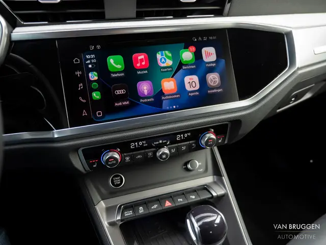 Audi Q3 45 TFSI e S-Line 2021 Hybride Benzine 27