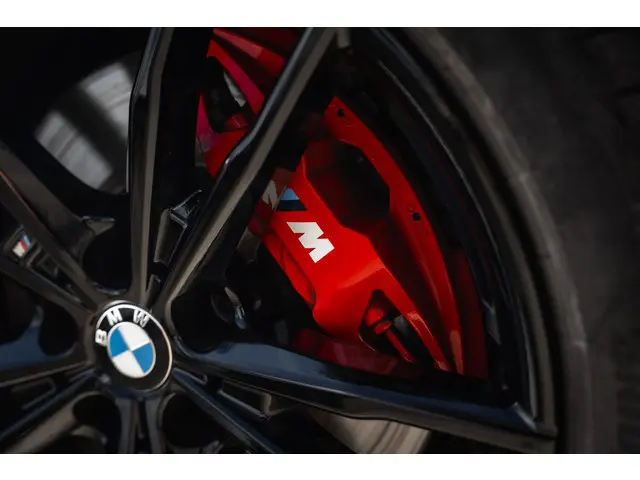 BMW 3 Serie Touring 320i High Executive 2023 Benzine 13