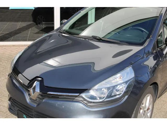 Renault Clio Estate 0.9 TCe Limited 2018 Benzine 25