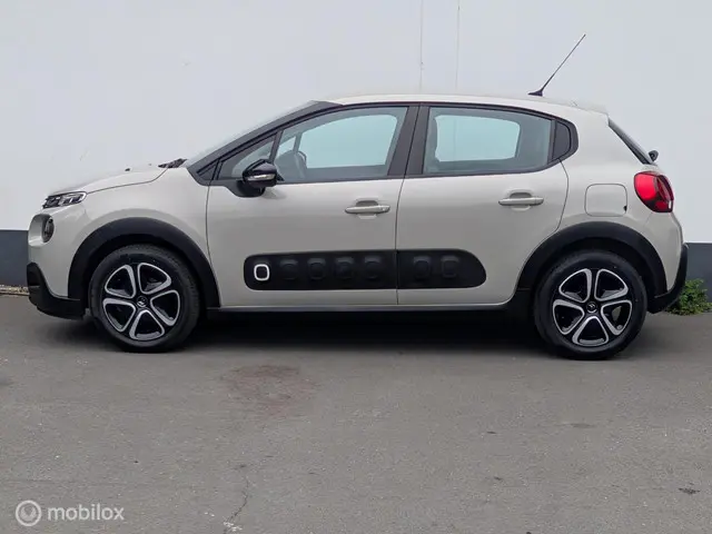 Citroën C3 1.2 PureTech ELLE 2017 Benzine 23