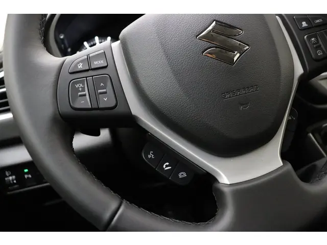 Suzuki S-Cross 1.5 Hybrid Select 2025 Hybride Benzine 24