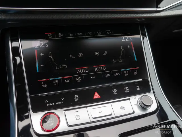 Audi RSQ8 4.0 TFSI V8 quattro 2021 Benzine 32