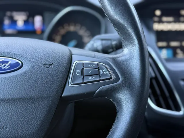 Ford Focus Wagon 1.0 Titanium 2017 Benzine 18