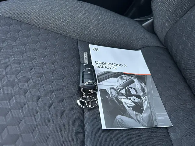 Toyota Yaris 1.5 VVT-i Active 2023 Benzine 14