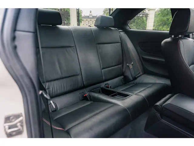 BMW 1 Serie Coupe 3.0i M 2012 Benzine 27