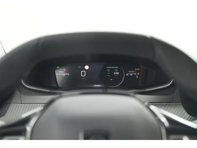 Peugeot 208 PureTech 100 Allure 2024 Benzine 40