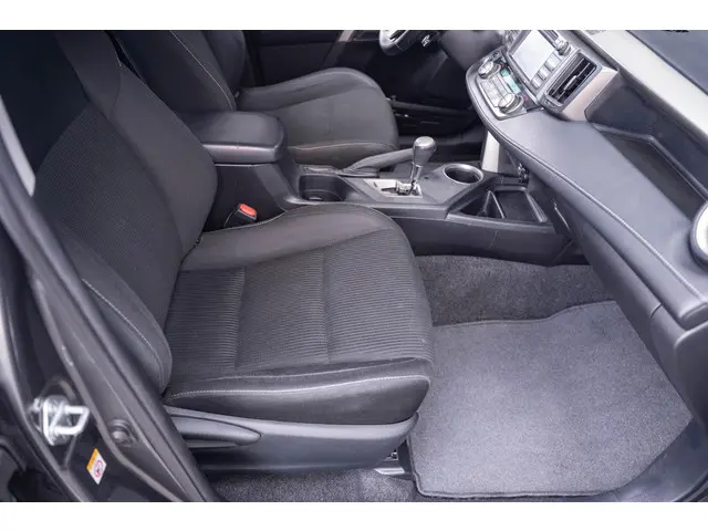 Toyota RAV4 2.2 D 150PK Edition 2015 Diesel 34
