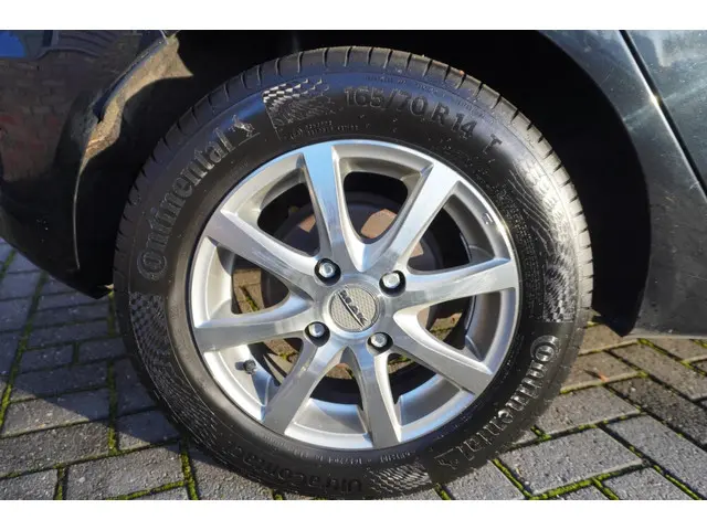 Ford Fiesta 1.25 / Airco / Radio 2015 Benzine 6