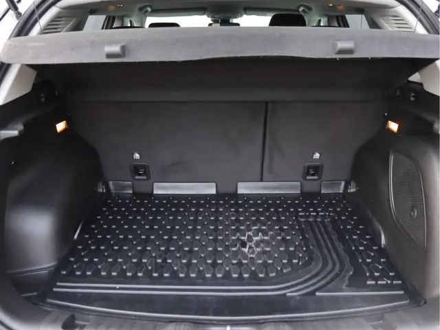 Jeep Compass 1.5T e-Hybrid Upland 2022 Hybride Benzine 67