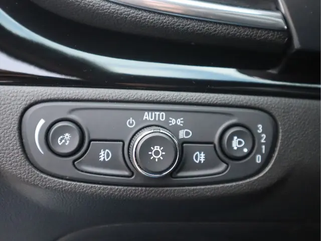 Opel Mokka X 1.4 Turbo 2017 Benzine 32