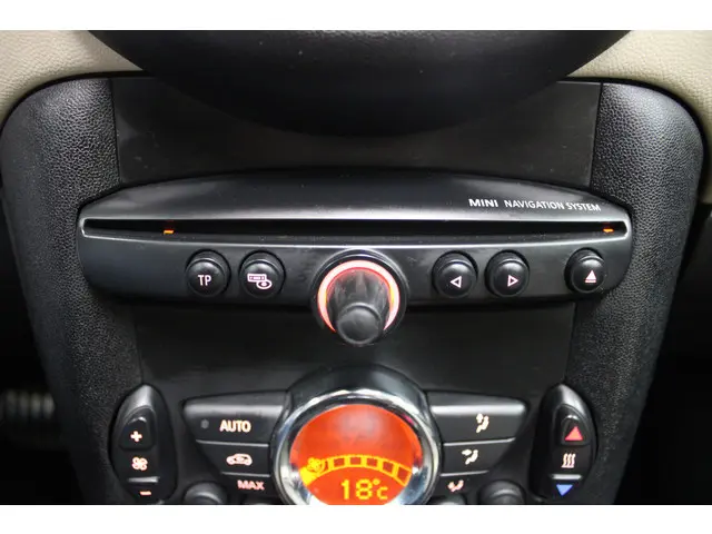 MINI Cooper S Mini 1.6 Chili Automaat 2013 Benzine 12