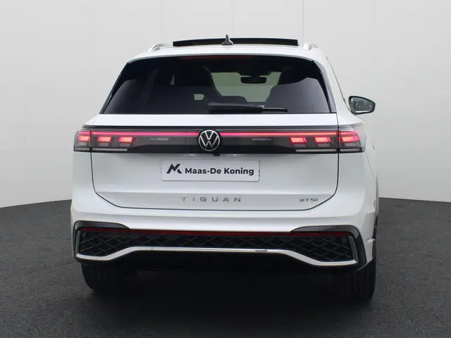 Volkswagen Tiguan 1.5 eTSI/150PK R-Line DSG 2024 Benzine 37