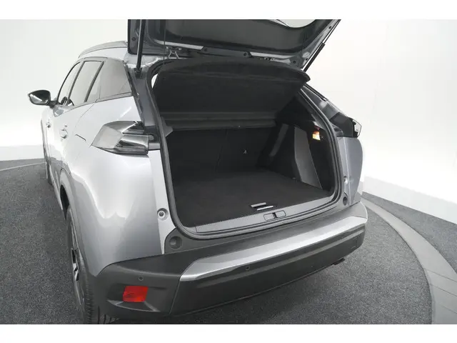 Peugeot 2008 PureTech 100 Allure 2024 Benzine 62