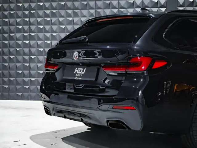 BMW 5 Serie Touring 530i xDrive M Sport 2022 Benzine 10