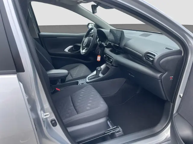 Toyota Yaris 1.5 Hybrid Active 2025 Hybride Benzine 11