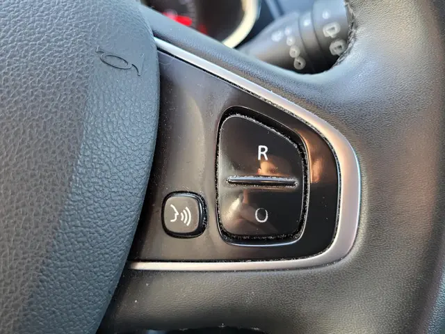 Renault Clio Estate 0.9 TCe Limited 2019 Benzine 21