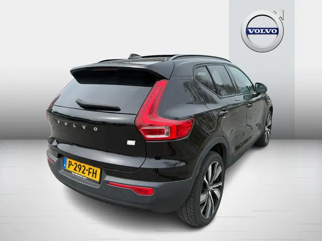 Volvo XC40 1.5 T5 Recharge R-Design 2022 Hybride Benzine 3