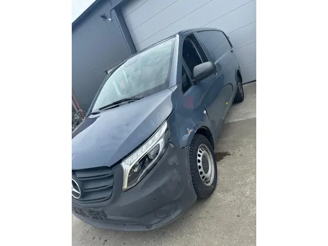 Mercedes-Benz Vito 3