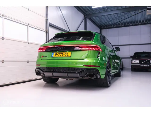 Audi RSQ8 3