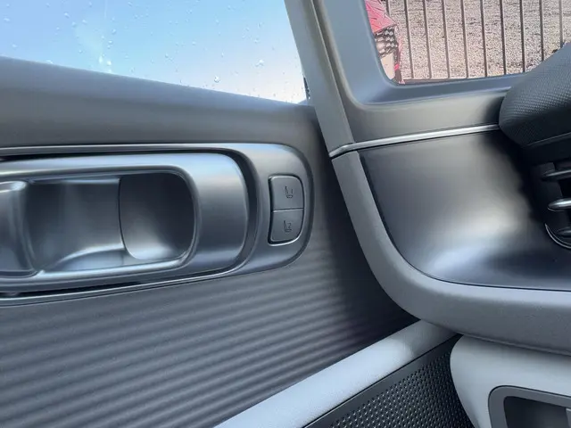 Hyundai IONIQ 6 Lounge 77.4 kWh 2023 Elektrisch 24