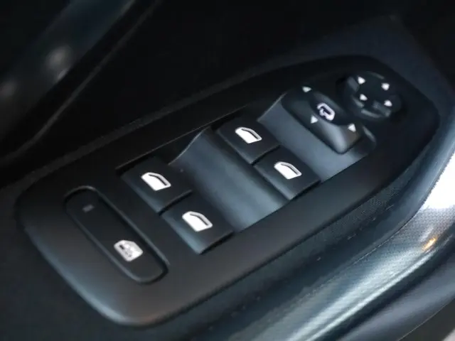 Peugeot 2008 1.2 PureTech Allure 2018 Benzine 15