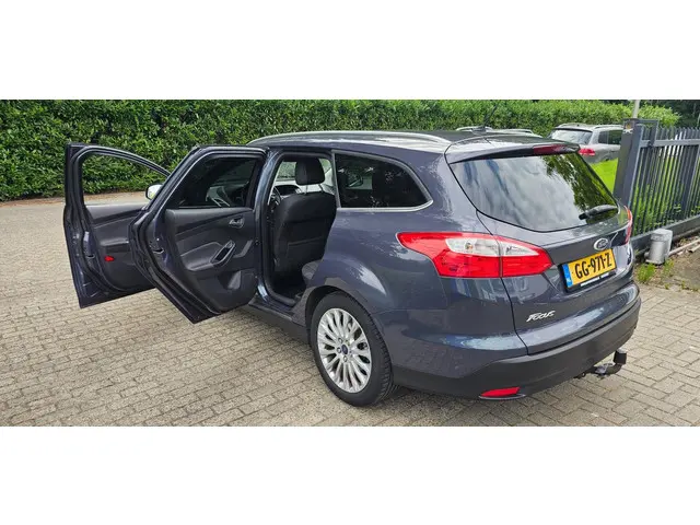 Ford Focus Wagon 1.0 EcoBoost Titanium 2012 Benzine 23