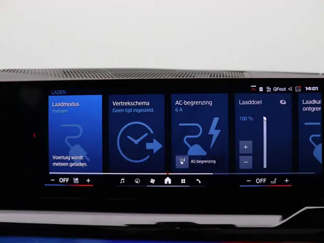 BMW M5 Sedan 2025 Hybride Benzine 17