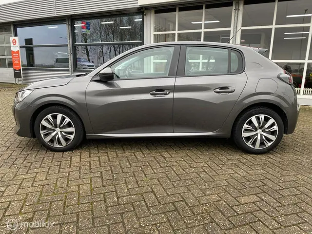 Peugeot 208 1.2 PureTech Active Bjr.2020 2020 Benzine 6