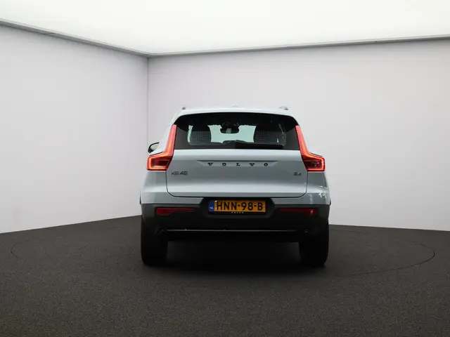 Volvo XC40 2.0 B4 Plus Dark 2025 Benzine 29