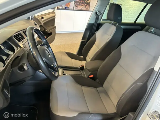 Volkswagen e-Golf , Navi , PDC V+A 2014 Elektrisch 8