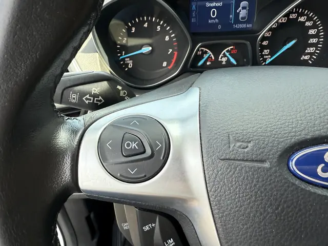 Ford Kuga 1.5 Titanium 2015 Benzine 18