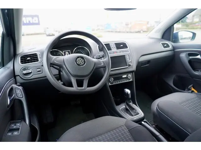 Volkswagen Polo 1.2 TSI Comfortline 2015 Benzine 15